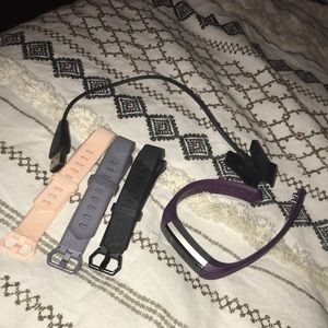 Fitbit Alta HR Bundle